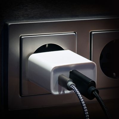 USB-C and USB wallcharger - další obrázky